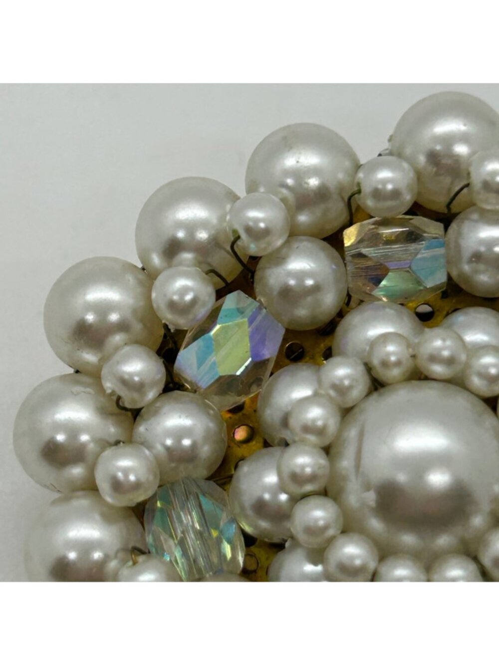 Vintage Faux Pearl Brooch Aurora Borealis Crystals Wreath Cluster 1950s Japan - Picture 10 of 13